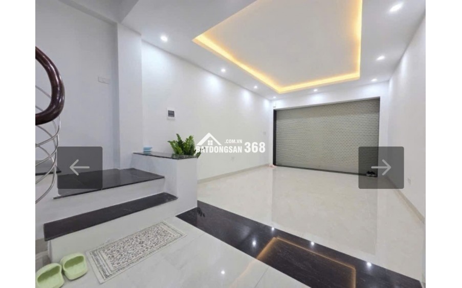 GARA 7 CHỖ – NGÕ RỘNG – PHÂN LÔ VIP  LÊ TRỌNG TẤN  18.2 TỶ